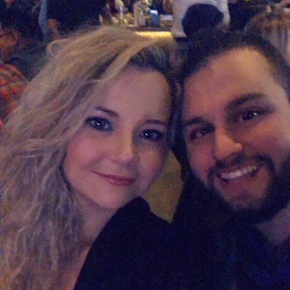 Meet your Posher, Robin - Picture 1 of 1